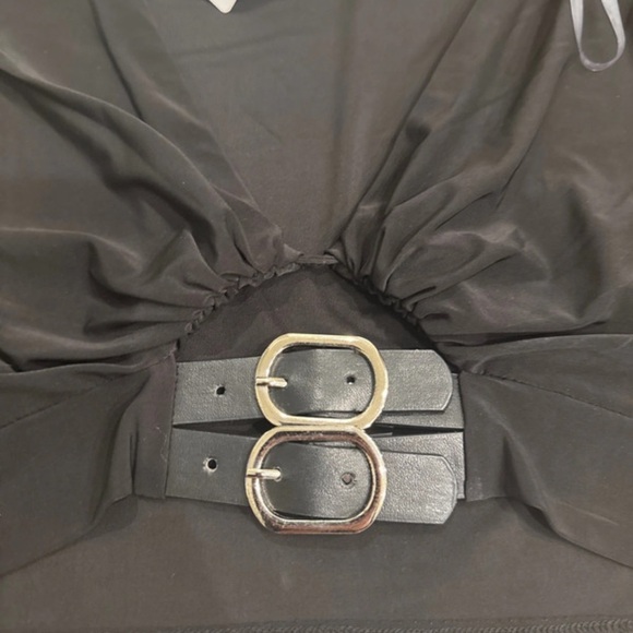 Windsor Black Long Sleeve Crop Top with Belt - Picture 4 of 5